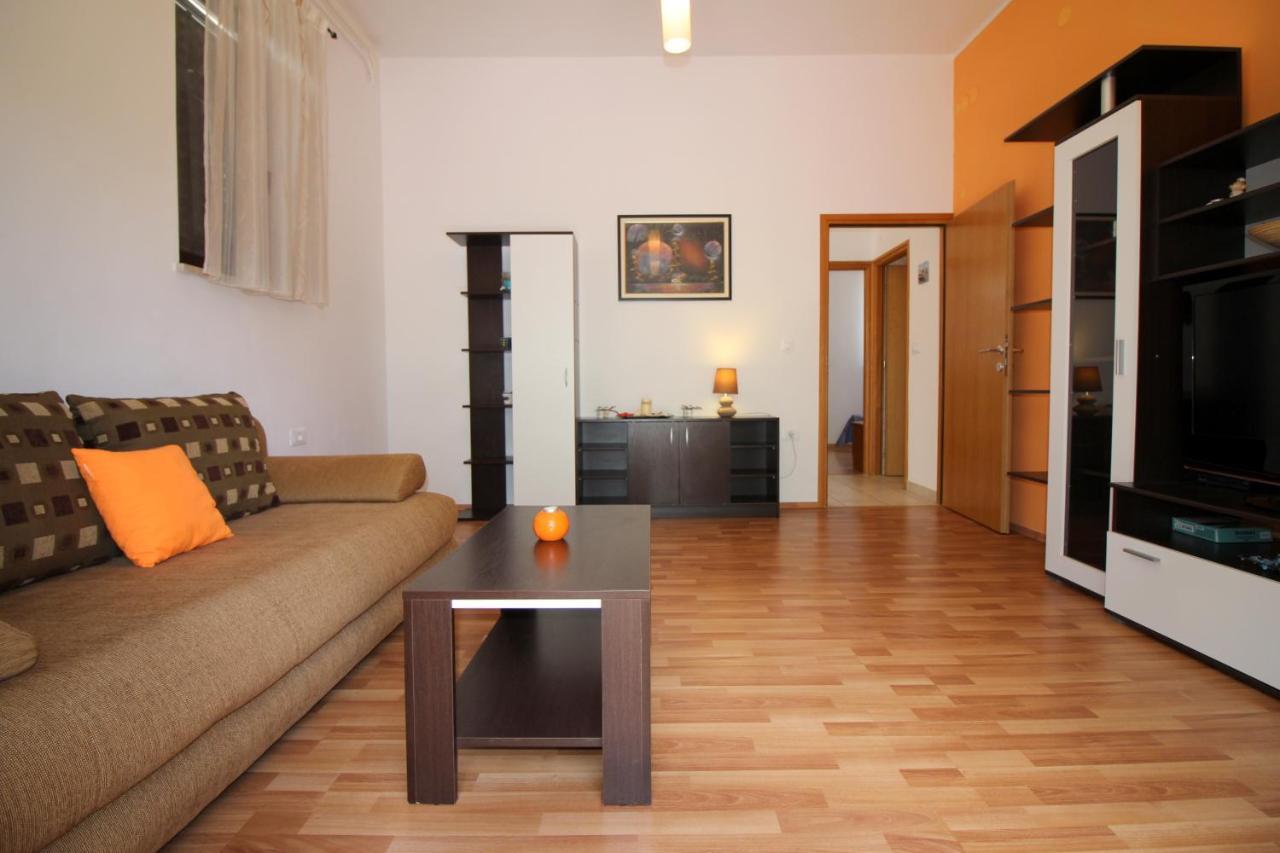Apartment Ema Near City Center Пореч Экстерьер фото