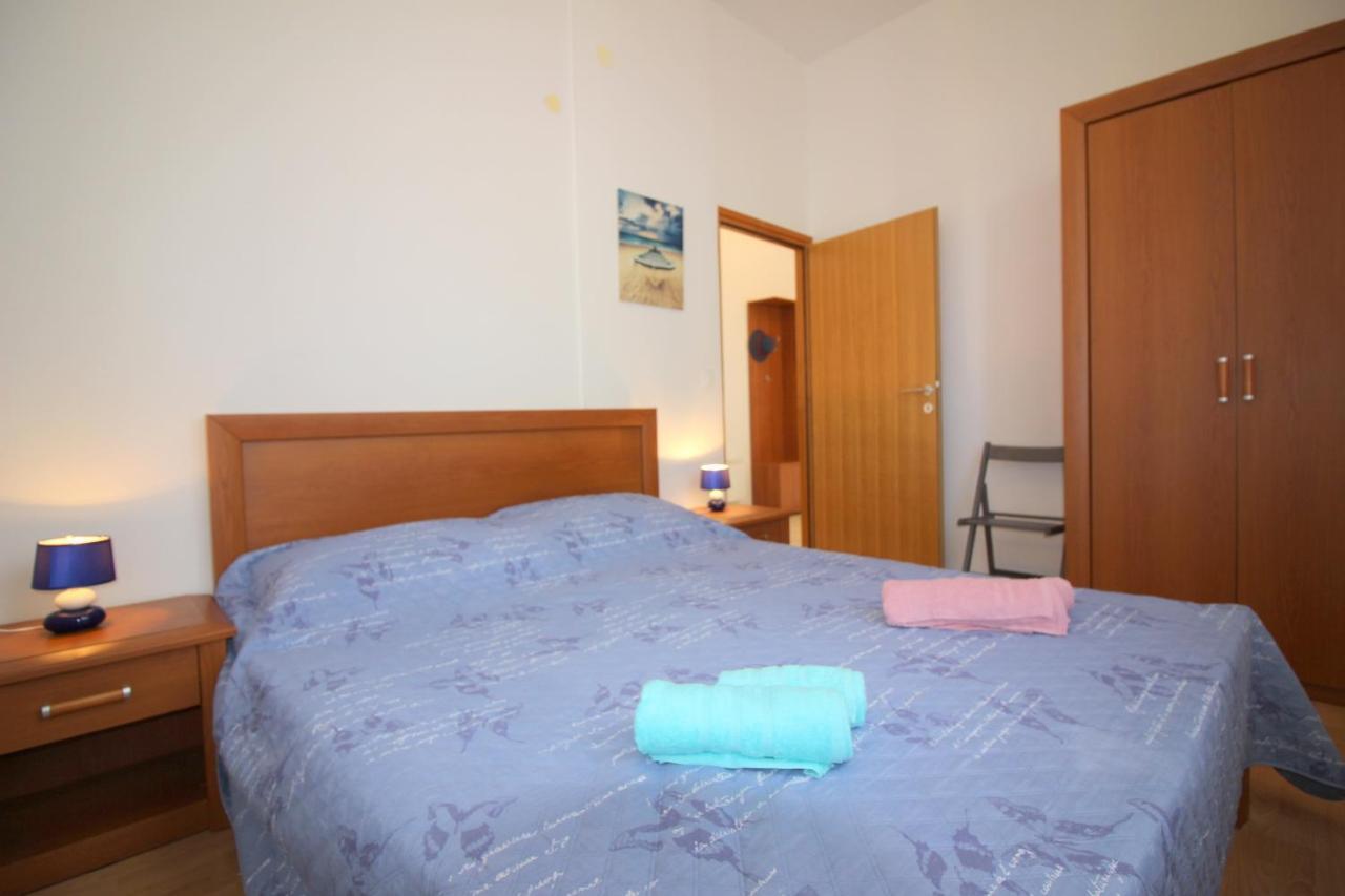 Apartment Ema Near City Center Пореч Экстерьер фото