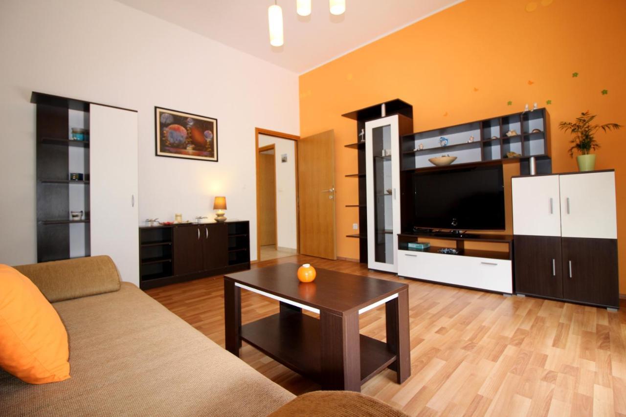 Apartment Ema Near City Center Пореч Экстерьер фото